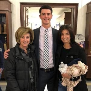 Meet your Posher, Derek